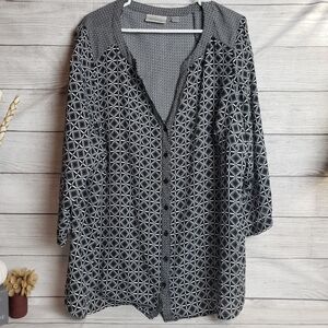 Womens Plus 22/24 Avenue Geometric Black‎ White Button Down Blouse